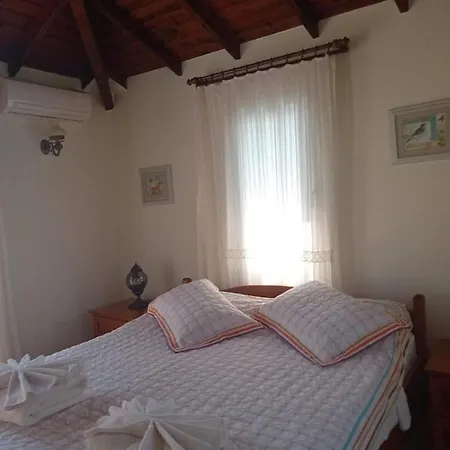 Oliva Houses1 Hotel